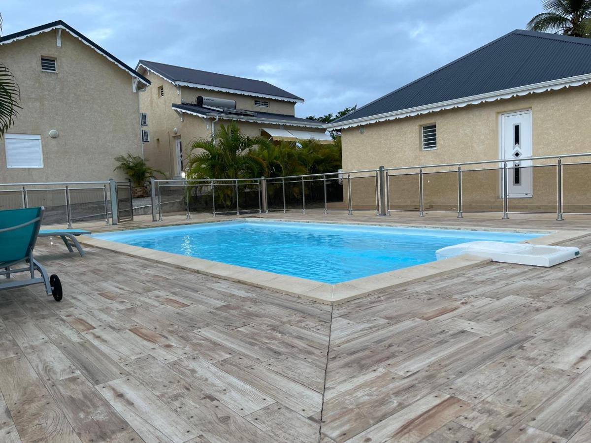 Villa Sarah Le Moule Bagian luar foto